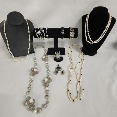 Assorted Jewelry