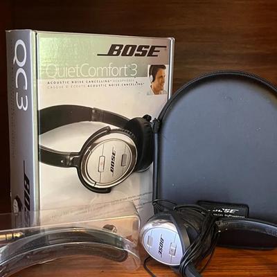 Bose Quiet Comfort 3 Acoustic Noise Cancelling Headphones