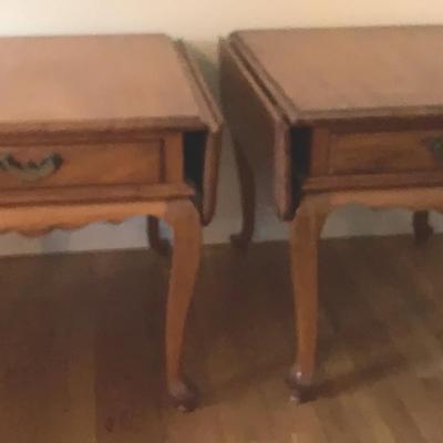 Pair Queen Anne Style Dropleaf End Tables