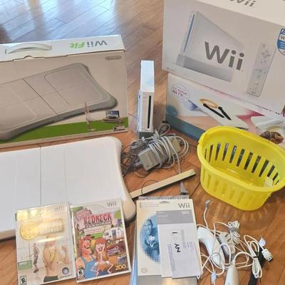 Nintendo Wii System Bundle w/ Wii Fit, Games, Controllers, Calorie Burn Kit (New In Box)