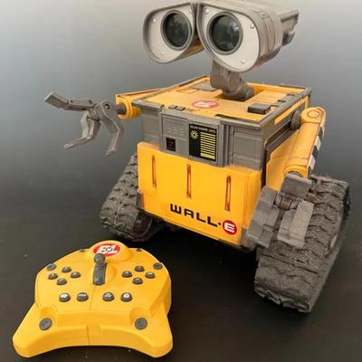 Disney/Pixar Remote Control WALL-E Robot By Thinkway Toys, Hard To Find