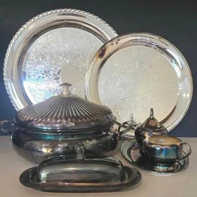 Gotham Covered Casserole Dish, E.B.Rogers Silver Co. And Oneida