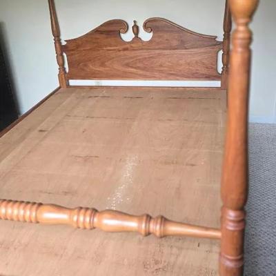 In The Style Of Ethan Allen 1940's Poster Bed With Finials
