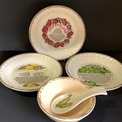 Vinyage Royal China By Jeannette Pie Plates With Wallace Bowl And Spoon Rest