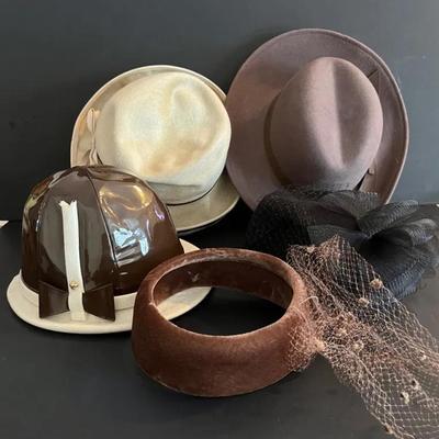 Vintage Women’s Hats (5)