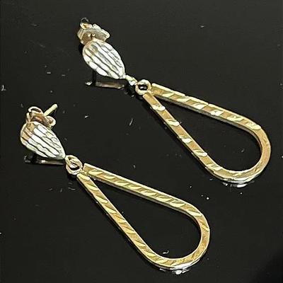 14K Yellow Gold Spiral Engraved Teardrop Dangle Earrings 