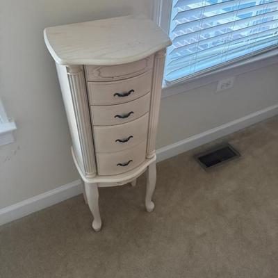 Sale Photo Thumbnail #42