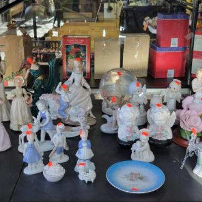 Sale Photo Thumbnail #326: Lenox and Lladro