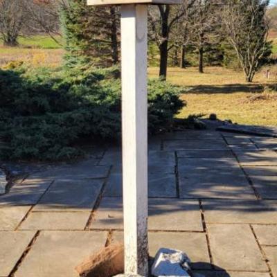 Sale Photo Thumbnail #457: Bird Feeder