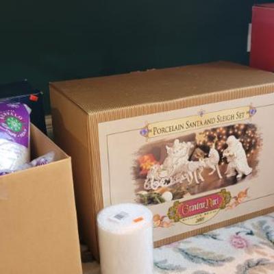 Sale Photo Thumbnail #175: Santa and Sleigh