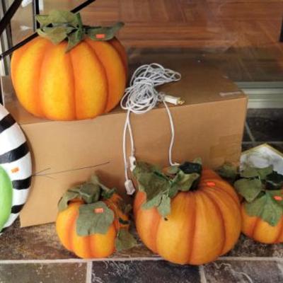 Sale Photo Thumbnail #330: Pumpkin Decor