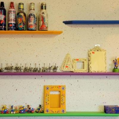 Sale Photo Thumbnail #217: Small Tchotchkes 