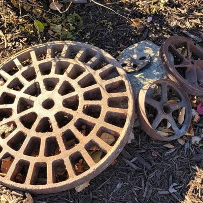 Sale Photo Thumbnail #468: Metal Decor