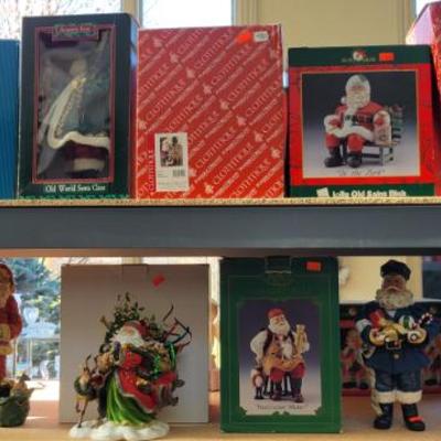 Sale Photo Thumbnail #362: Santa Figures