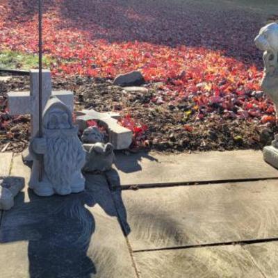 Sale Photo Thumbnail #383: Cement Garden Statues