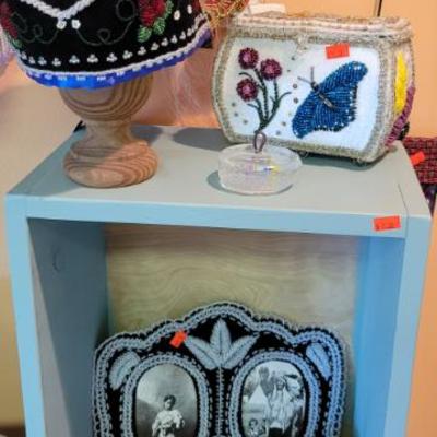 Sale Photo Thumbnail #239: Native Beadwork 