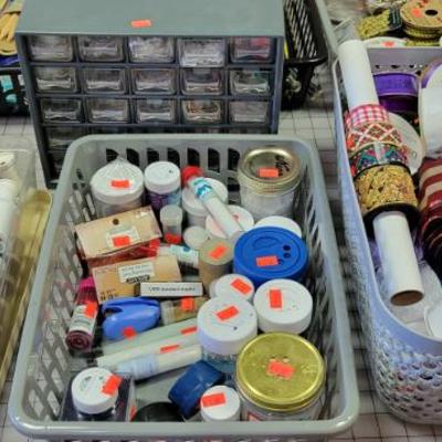 Sale Photo Thumbnail #248: Crafts