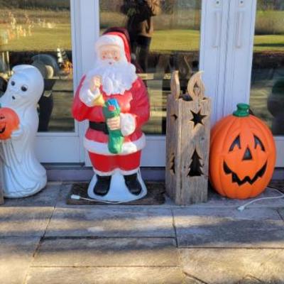 Sale Photo Thumbnail #387: Blowmolds