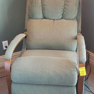 Sale Photo Thumbnail #133: Power Recliner