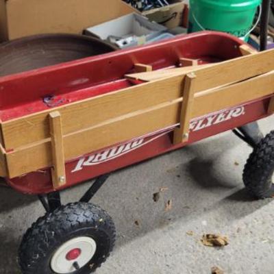 Sale Photo Thumbnail #424: Radio Flyer