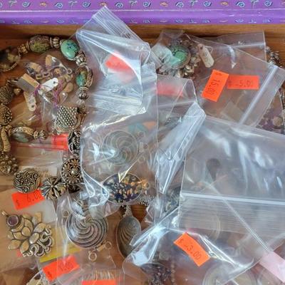 Sale Photo Thumbnail #484: 925 - Sterling Silver 