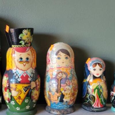 Sale Photo Thumbnail #127: Wood Nesting Dolls