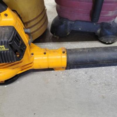 Sale Photo Thumbnail #434: Poulan Pro Leaf Blower