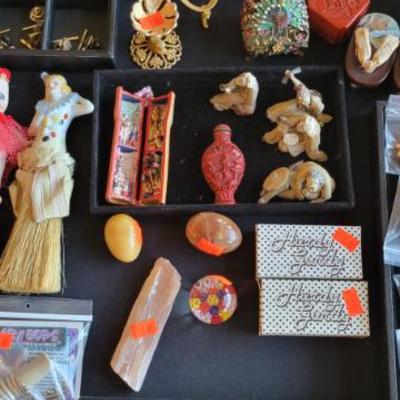 Sale Photo Thumbnail #472: Antique Crumb Duster