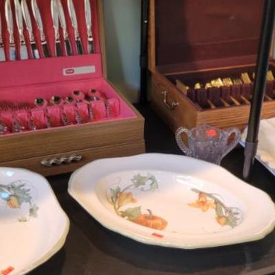 Sale Photo Thumbnail #54: Rogers Flatware x3