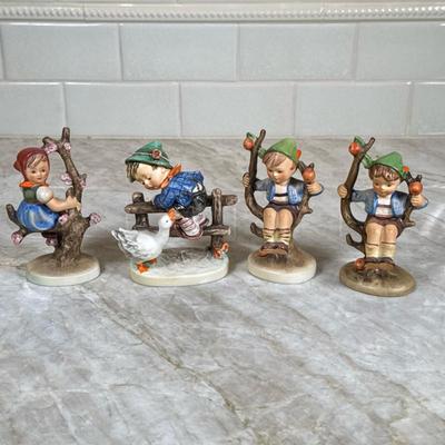 (4pc) Sitting Hummel Figurines | Dimensions: h. 4.5 in (tallest)
