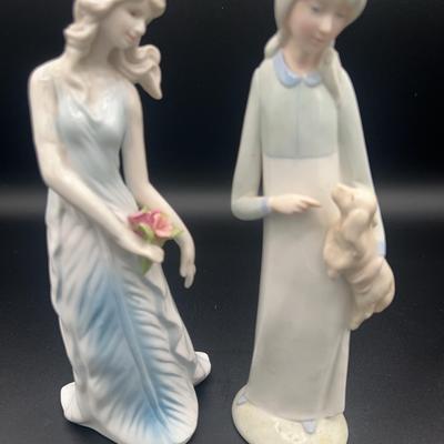AZ612J Porcelain Figurines