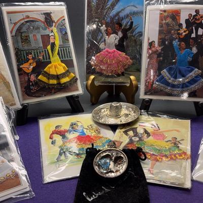 AZ009J Richard Lindsay Pendant And Note Cards