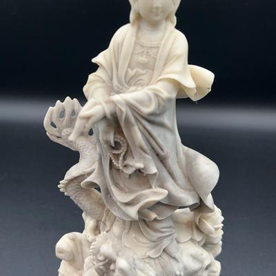 AZ675J Statue of Guanyin 2
