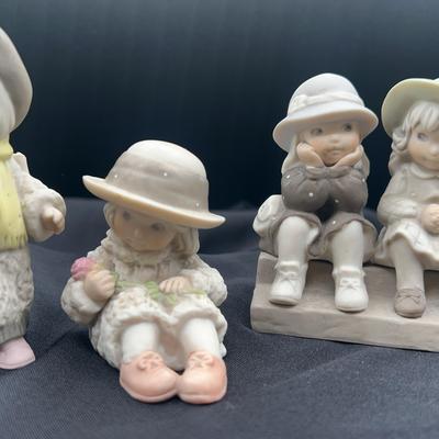 AZ651J Kim Anderson Figurines