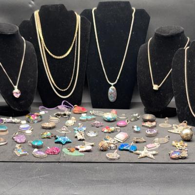 AZ179J Pendants and Chains 