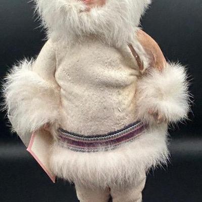 AZ674J Lawtons Doll Company Eskimo Doll 1993