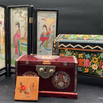 AZ147J Trinket Boxes 