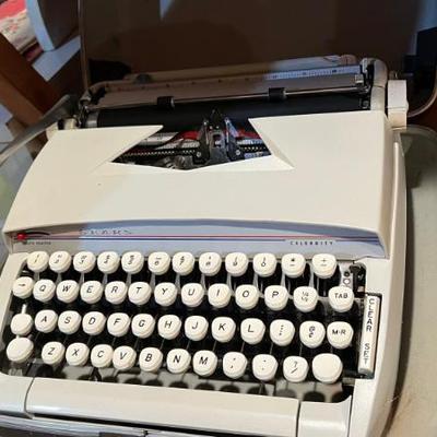 Fb img 1762232925021