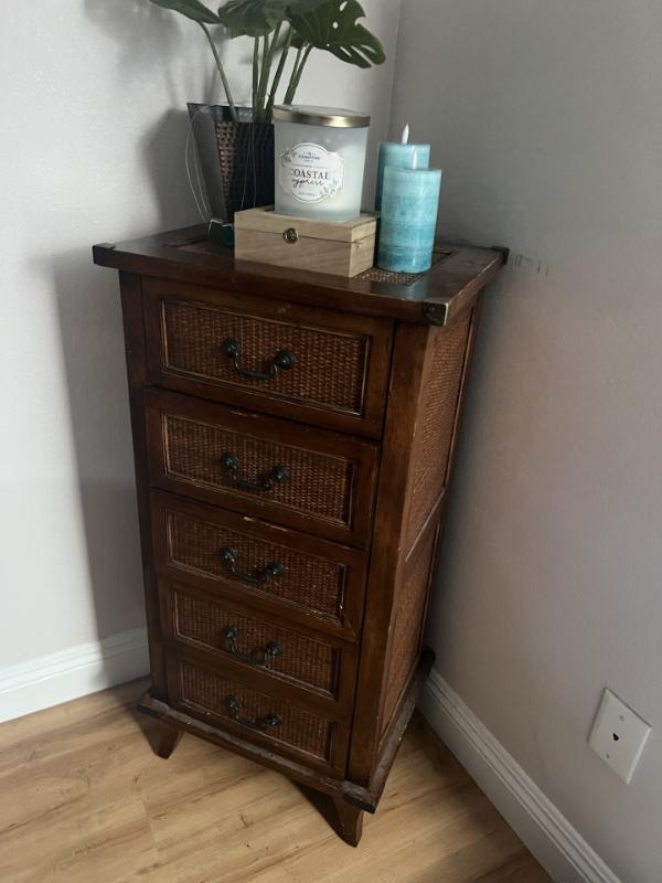 Sale Photo Thumbnail #32