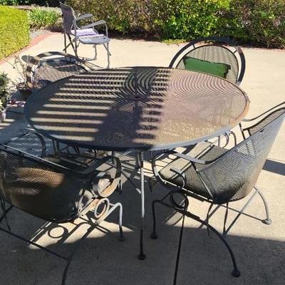 Round Iron Patio Set #1