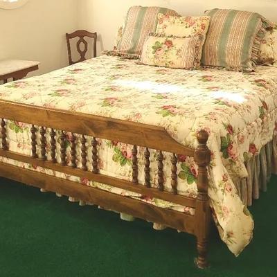 Botanical Bed Linens With Contrasting Coordinates - Bedding Only!