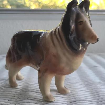 Robert Simmons Lassie Like Porcelain Figurine