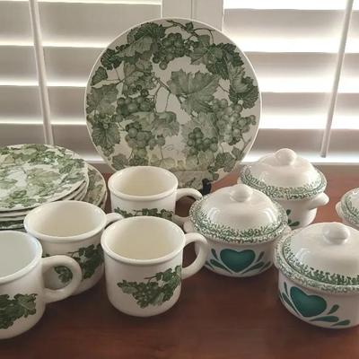 For Your Quartet: Italian Quadrifoglio Ceramic Ware & Crocks