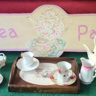 Tea For Two And More Essentials For Gathering With Family & Friends 