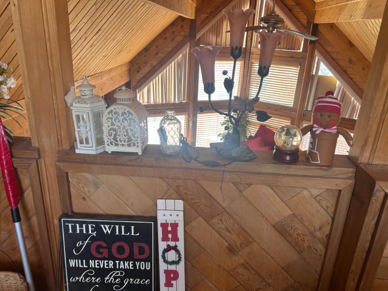 Sale Photo Thumbnail #10