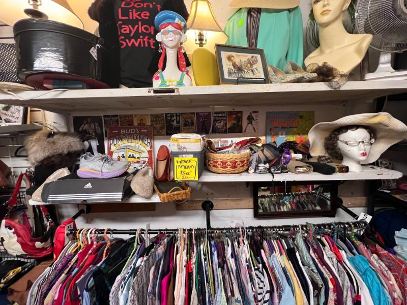 Sale Photo Thumbnail #31