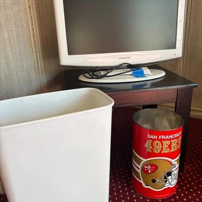 "Samsung" TV with Home Accessories 