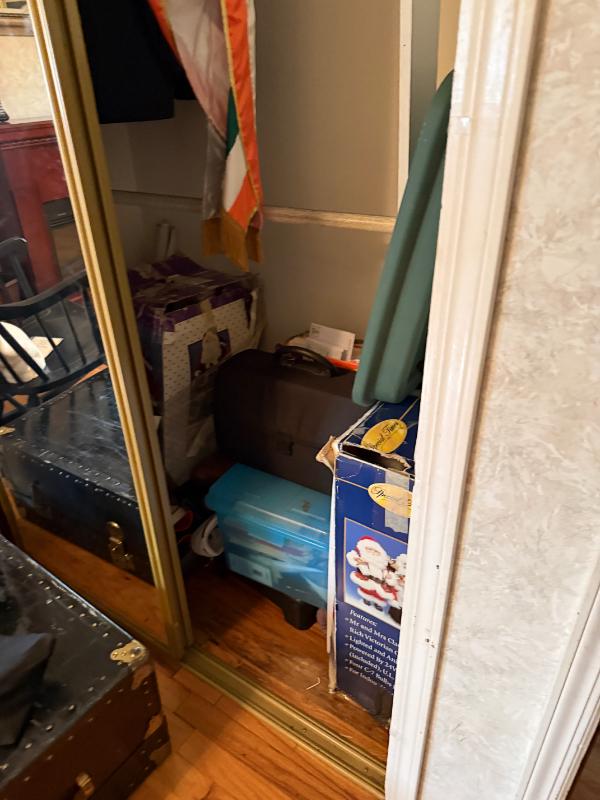 Sale Photo Thumbnail #24