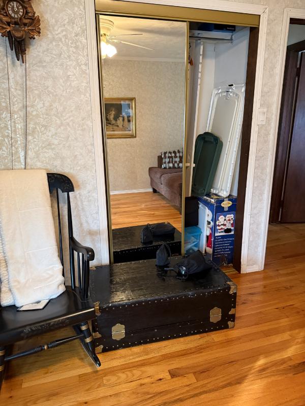 Sale Photo Thumbnail #29