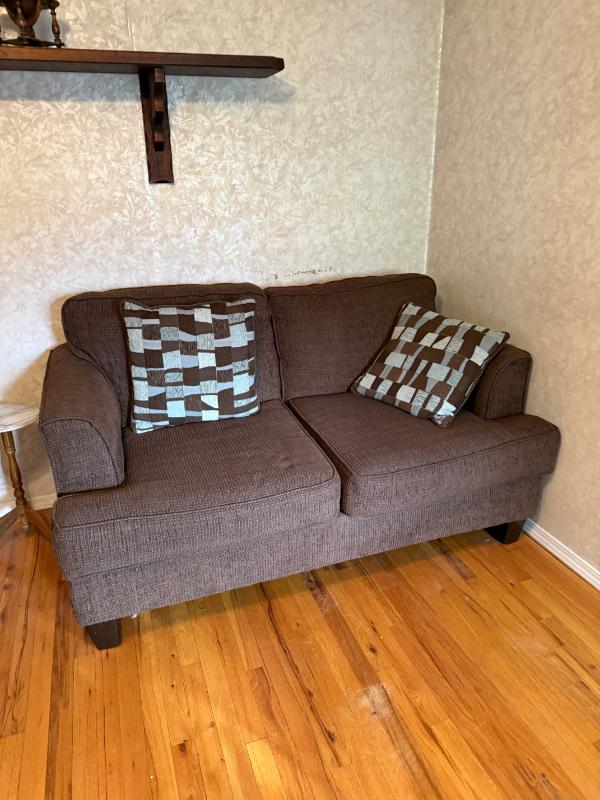 Sale Photo Thumbnail #28